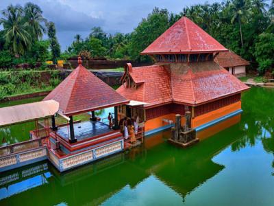 Ananthapura Lake Temple, Kasargod